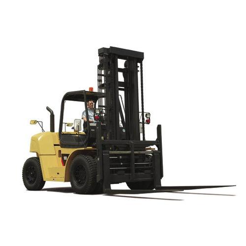 diesel engine forklift / ride-on / pneumatic tire / for medium loads