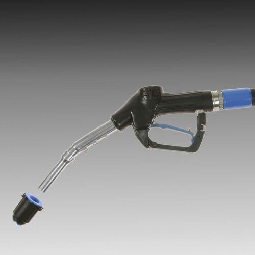 AdBlue dispensing nozzle / for gas stations