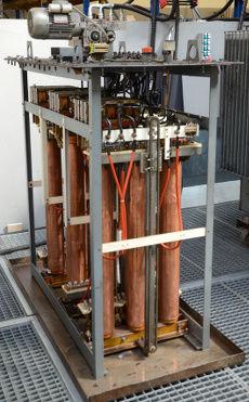 analog voltage regulator