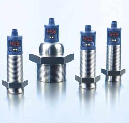 ultrasonic level sensor / for liquids / for tanks / pressure-resistant