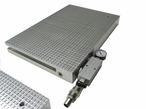 grating vacuum table