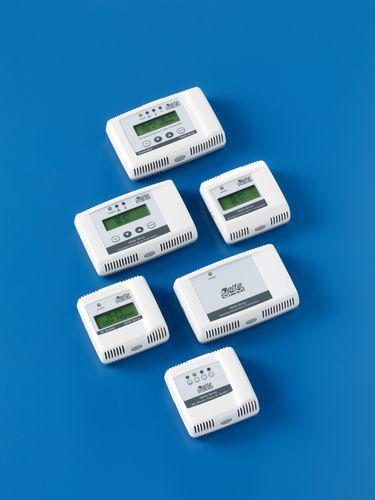 relative humidity transmitter / resistance / wall-mount / CO2