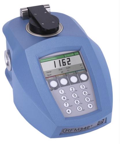 digital refractometer / with temperature control / for the beverage industry