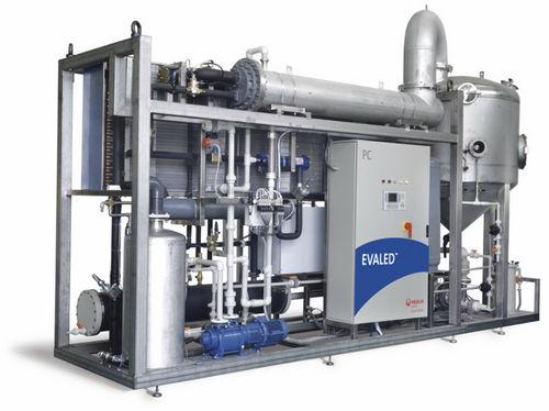 vacuum evaporator / process / for wastewater treatment