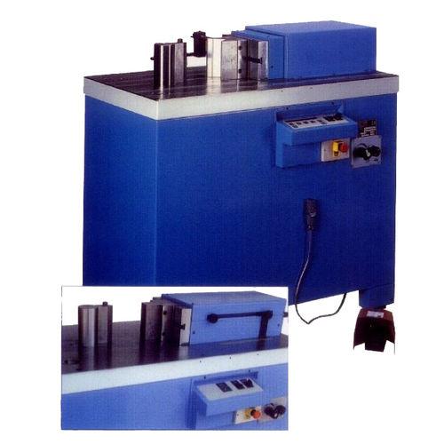 hydraulic press / bending / horizontal / digital