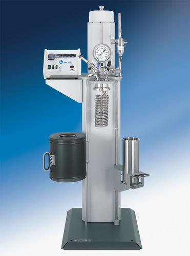 high-pressure reactor / stirred tank / laboratory