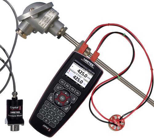 multifunction calibrator / for temperature sensors / hand-held / process