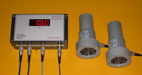 ultrasonic distance sensor / cylindrical / temperature-resistant / with digital display