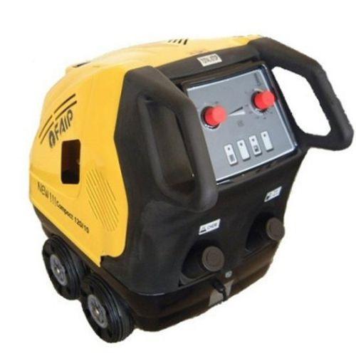 hot water cleaner / electric / mobile / professional