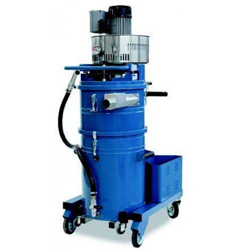 oil and chip vacuum cleaner / industrial / mobile