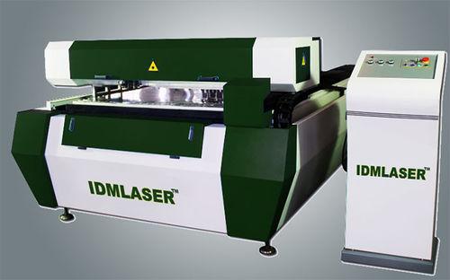 CNC cutting machine / metal / sheet metal / CO2 laser