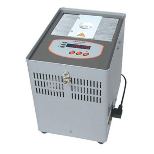 temperature calibrator / dry-block / portable / laboratory