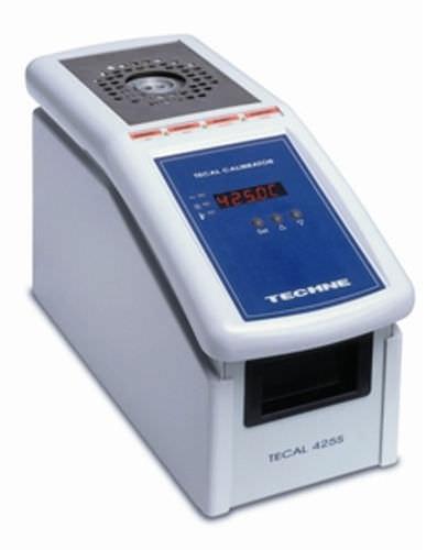 temperature calibrator / dry-block / portable / industrial