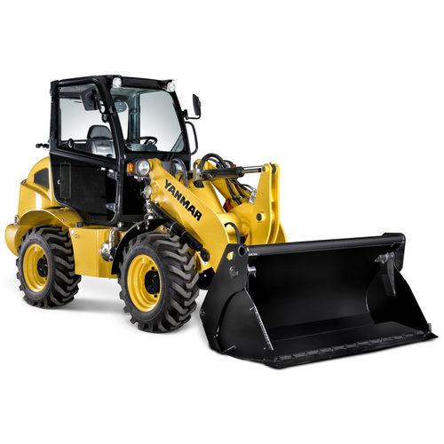 rubber-tired loader / articulated