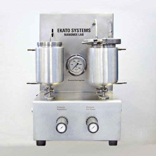 batch homogenizer / for the cosmetics industry / for the chemical industry / for pharmaceutical applications