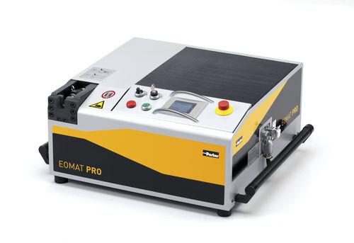 manual assembly machine / fitting