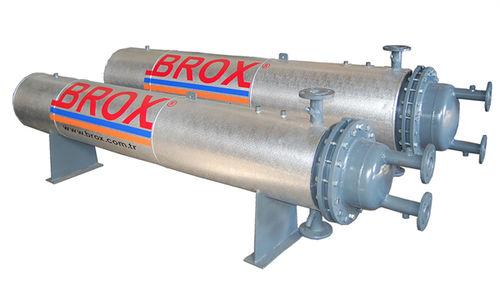 shell and tube heat exchanger / liquid/liquid / for the food industry / for marine applications