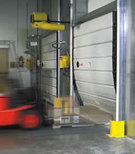 flexible strip doors / loading dock / industrial / PVC