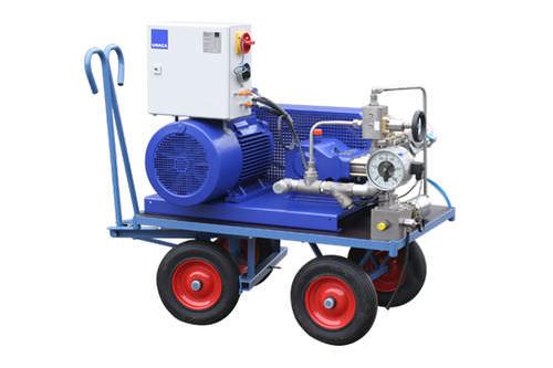 three-phase cleaner / mobile / high-pressure