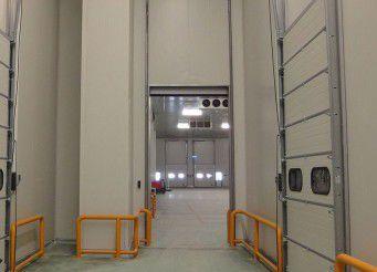 sectional doors / for cold storage / industrial