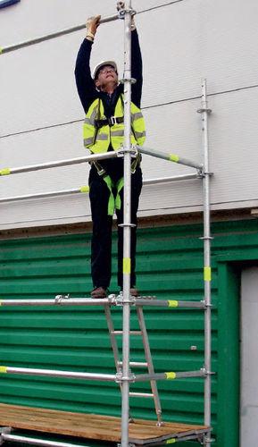 aluminum step ladder