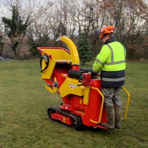 crawler wood chipper