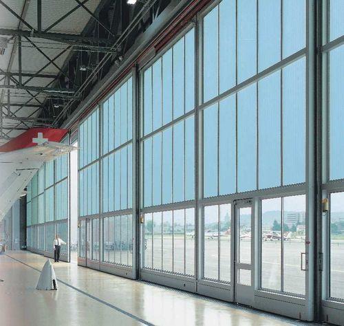 sliding doors / for civil and military aviation / hangar / glass