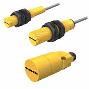 capacitive proximity sensor / cylindrical / long-range / plastic