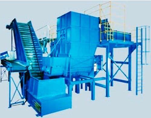 four-shaft shredder / for wood / rubber / plastics