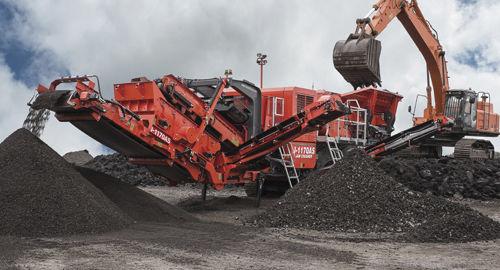 mobile crushing and screening plant / high-capacity / crawler