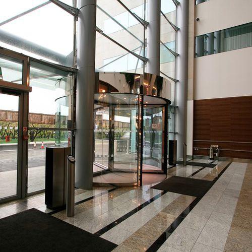 revolving doors / indoor / security / automatic