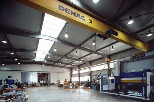 modular building / manufacturing / storage warehouse / isolated