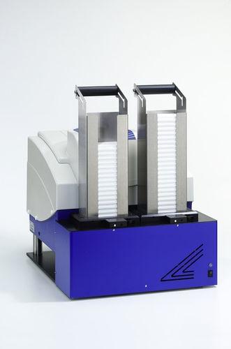 microplate handler