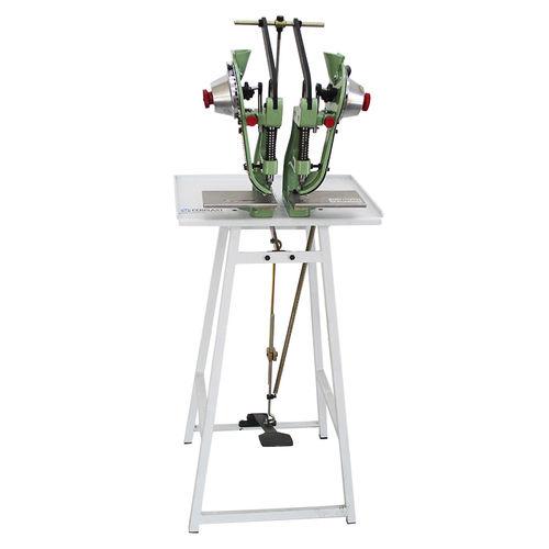 automatic eyeleting machine