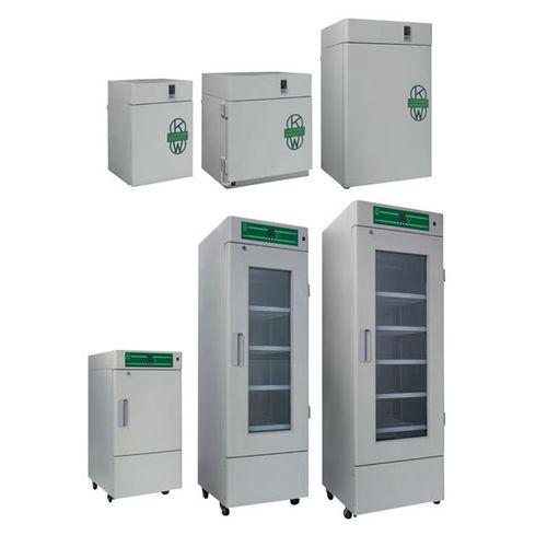 laboratory incubator / digital / refrigerated / benchtop