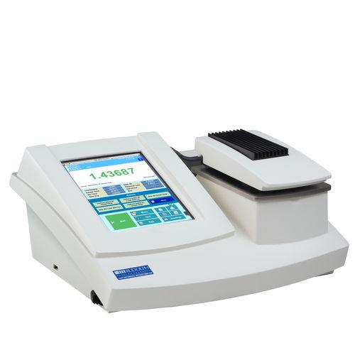 digital refractometer / high-accuracy / for the food industry