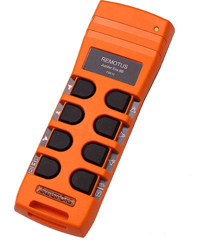 radio transmitter / hand-held / LCD display / robust