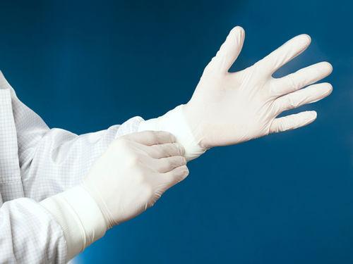 laboratory glove / chemical protection / nitrile / disposable