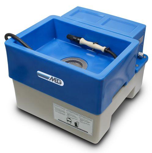 aqueous cleaning machine / manual / for the chemical industry / industrial