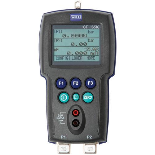 temperature calibrator / pressure / multifunction / resistance