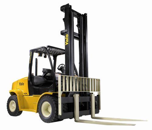 LPG forklift / diesel / ride-on / for the construction industry