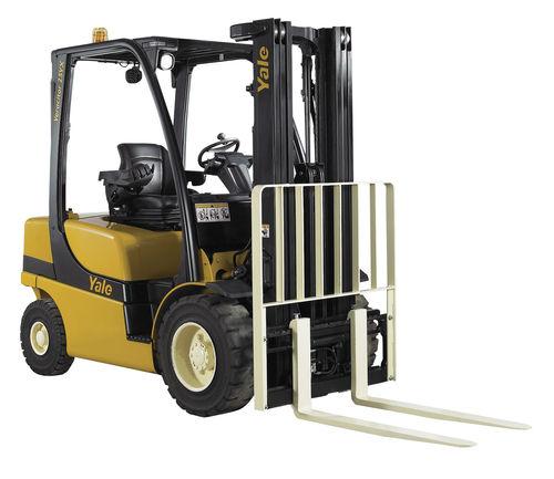 LPG forklift / diesel / ride-on / 4-wheel