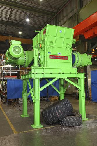 double-shaft shredder / rubber / plastics / for waste