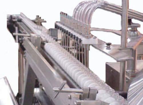 linear filler and capper / intermittent-motion / for liquids