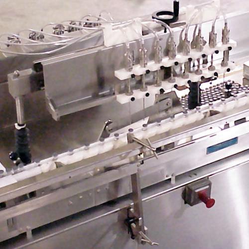 linear filler and capper / for liquids / continuous-motion