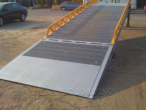 mobile loading ramp