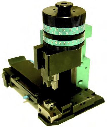 cable end sleeve crimping machine / automatic / pneumatic / side feed