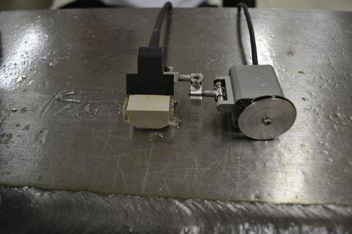 miniature inspection crawler / multi-transducer