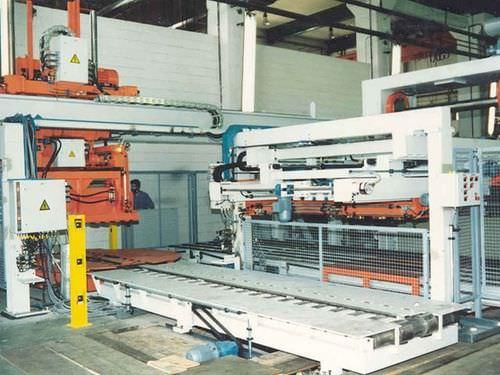 CNC cutting line / steel / for aluminum / with automatic feeder