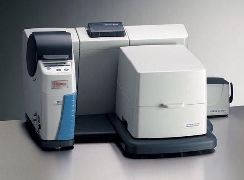 Raman spectrometer / laboratory